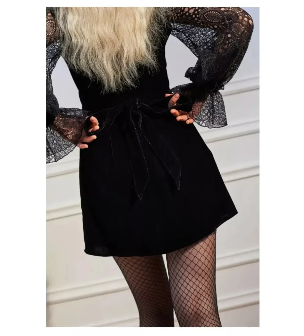The Vampire’s Wife x H&M Velvet Lace Mini Dress Black Size UK 10 - Image 2