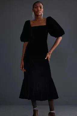 Queens of Archive Genie Velvet Midi Dress Black Size M / UK 10 for rent on The Volte - image 2