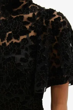 The Vampire's Wife Night Tremors Lace Gown Black Size UK 10 for rent on The Volte - image 4