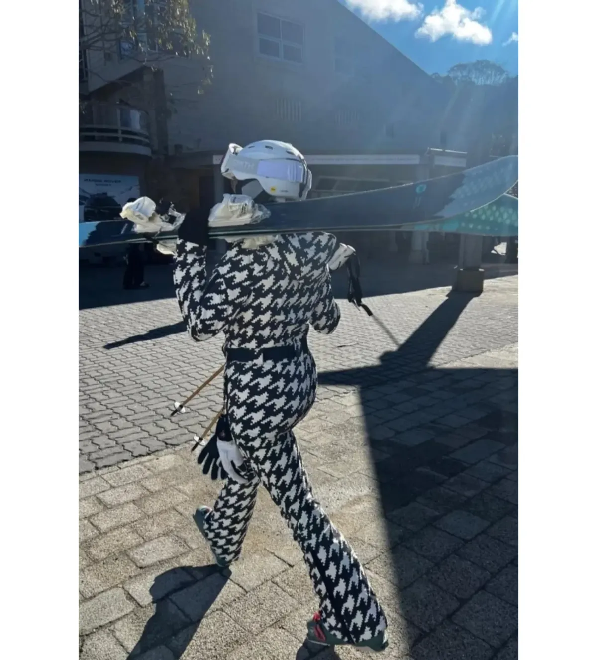 Perfect Moment Houndstooth Ski Suit Print Size UK 12 - Image 4