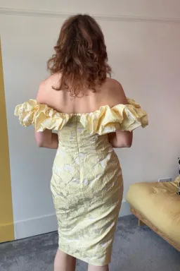 Lavish Alice Katie Rose Midi Dress Yellow Size UK 10 for rent on The Volte - image 3