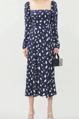 Reformation Sigmund Dress Blue Size 10 for rent on The Volte - image 2